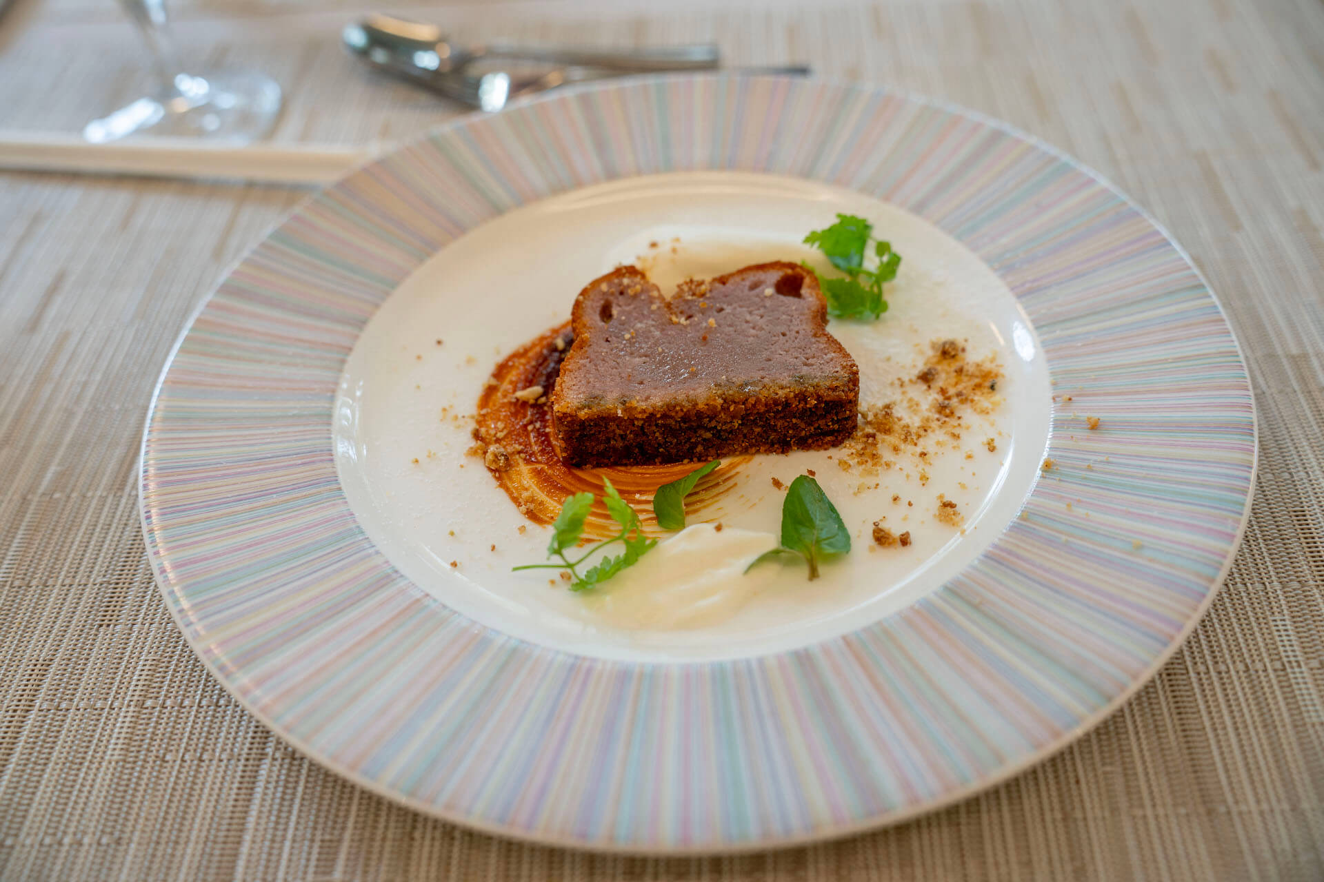 DIC川村記念美術館　カフェ利用　紫芋のチーズケーキ